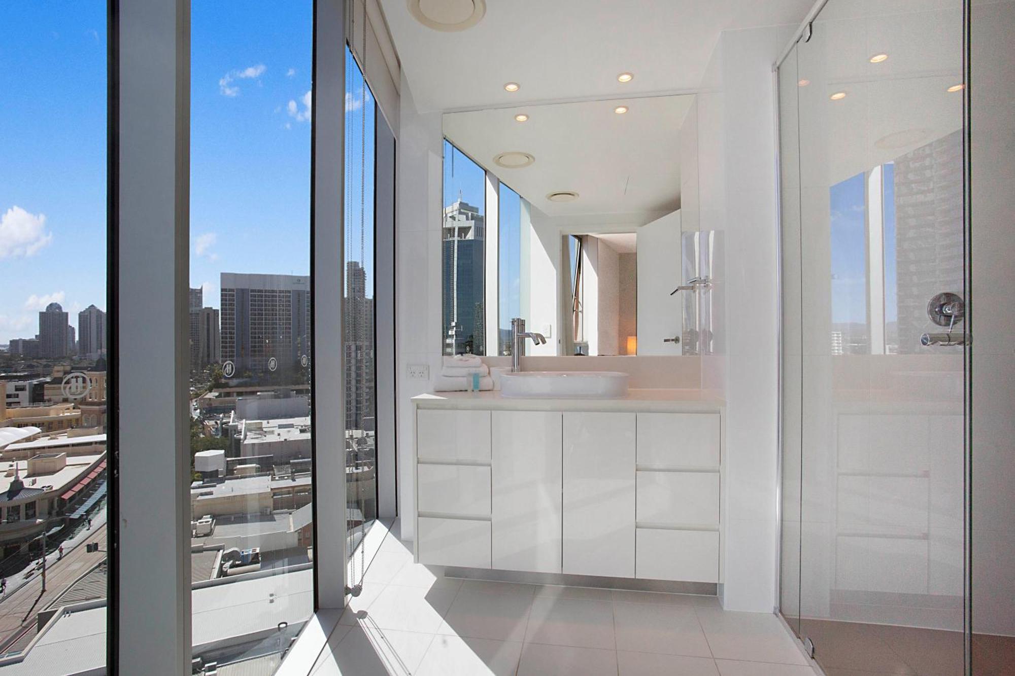 Number 1 H Residences - Wifi, Parking & More By Gold Coast Holidays Exterior photo