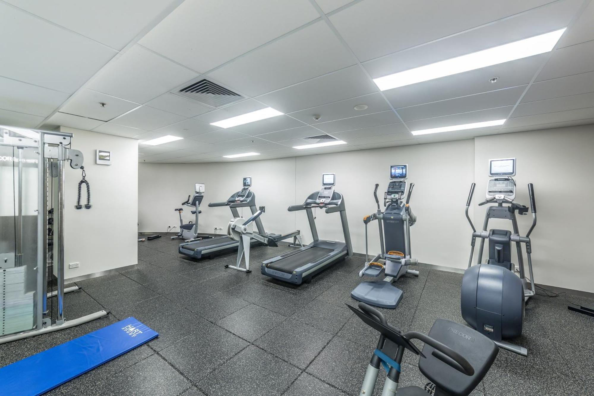 Number 1 H Residences - Wifi, Parking & More By Gold Coast Holidays Exterior photo
