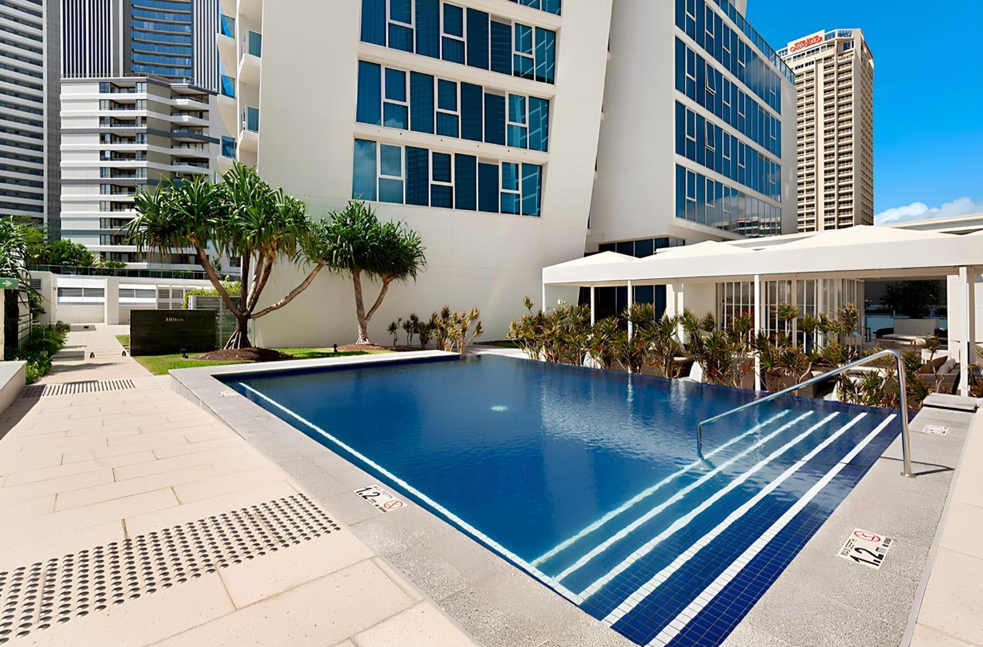 Number 1 H Residences - Wifi, Parking & More By Gold Coast Holidays Exterior photo