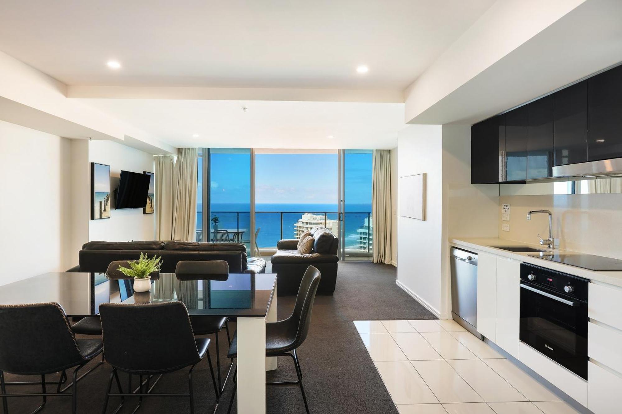 Number 1 H Residences - Wifi, Parking & More By Gold Coast Holidays Exterior photo
