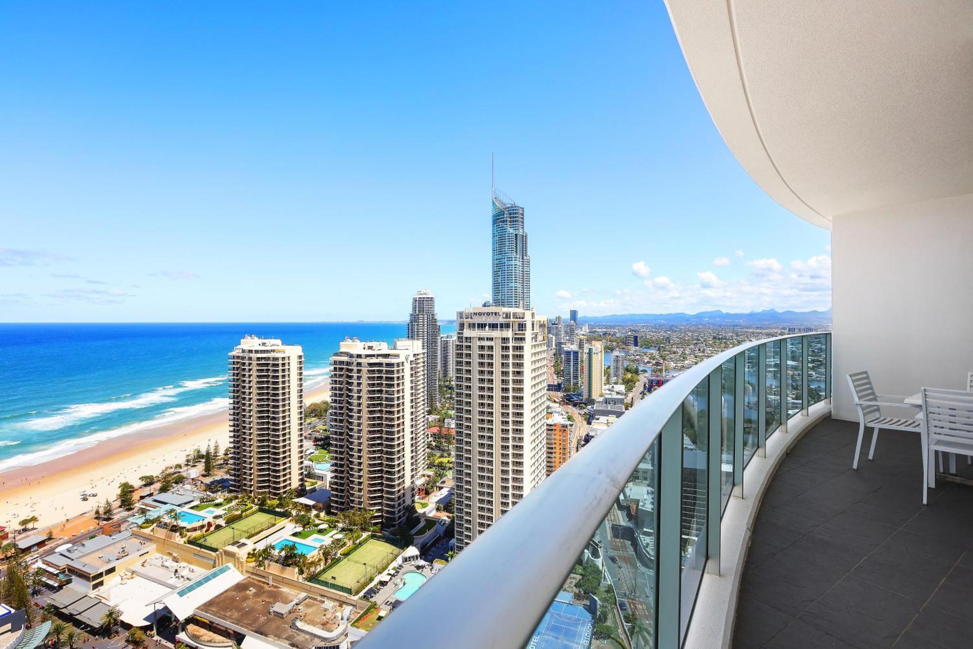 Number 1 H Residences - Wifi, Parking & More By Gold Coast Holidays Exterior photo