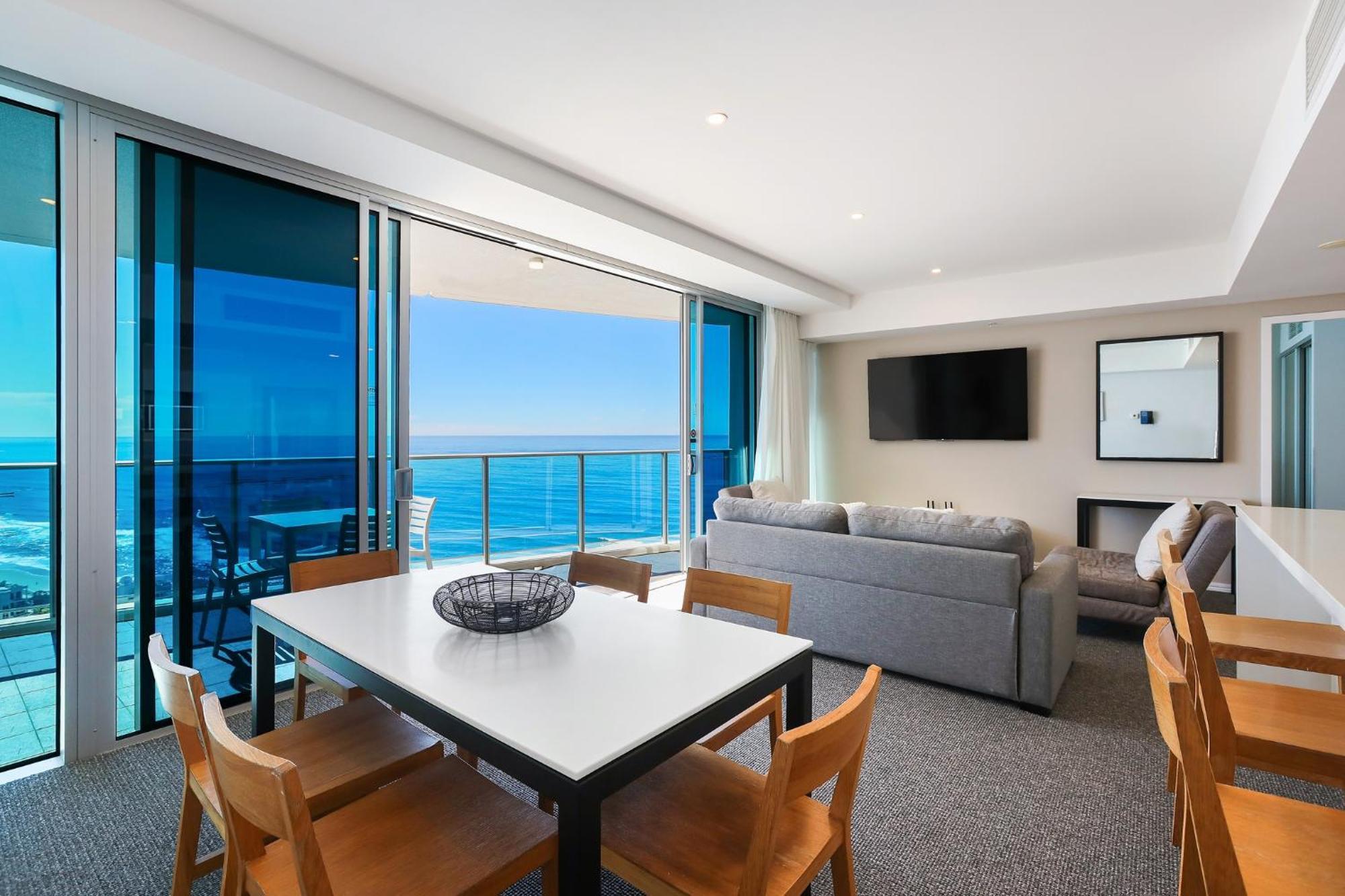 Number 1 H Residences - Wifi, Parking & More By Gold Coast Holidays Exterior photo