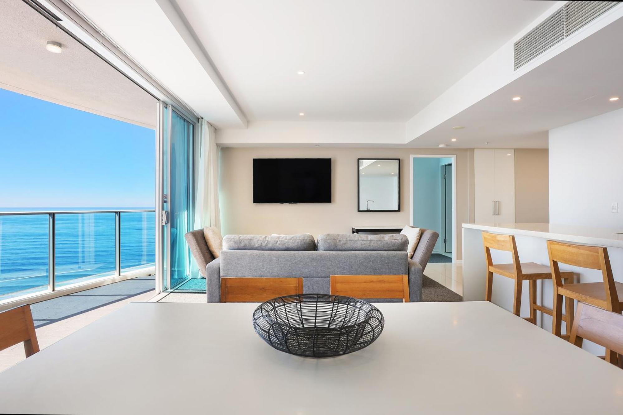 Number 1 H Residences - Wifi, Parking & More By Gold Coast Holidays Exterior photo