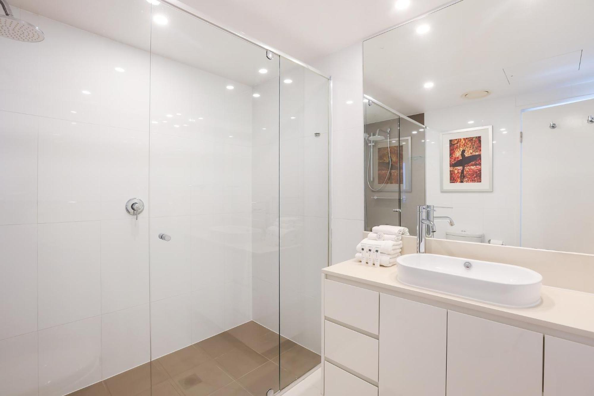 Number 1 H Residences - Wifi, Parking & More By Gold Coast Holidays Exterior photo