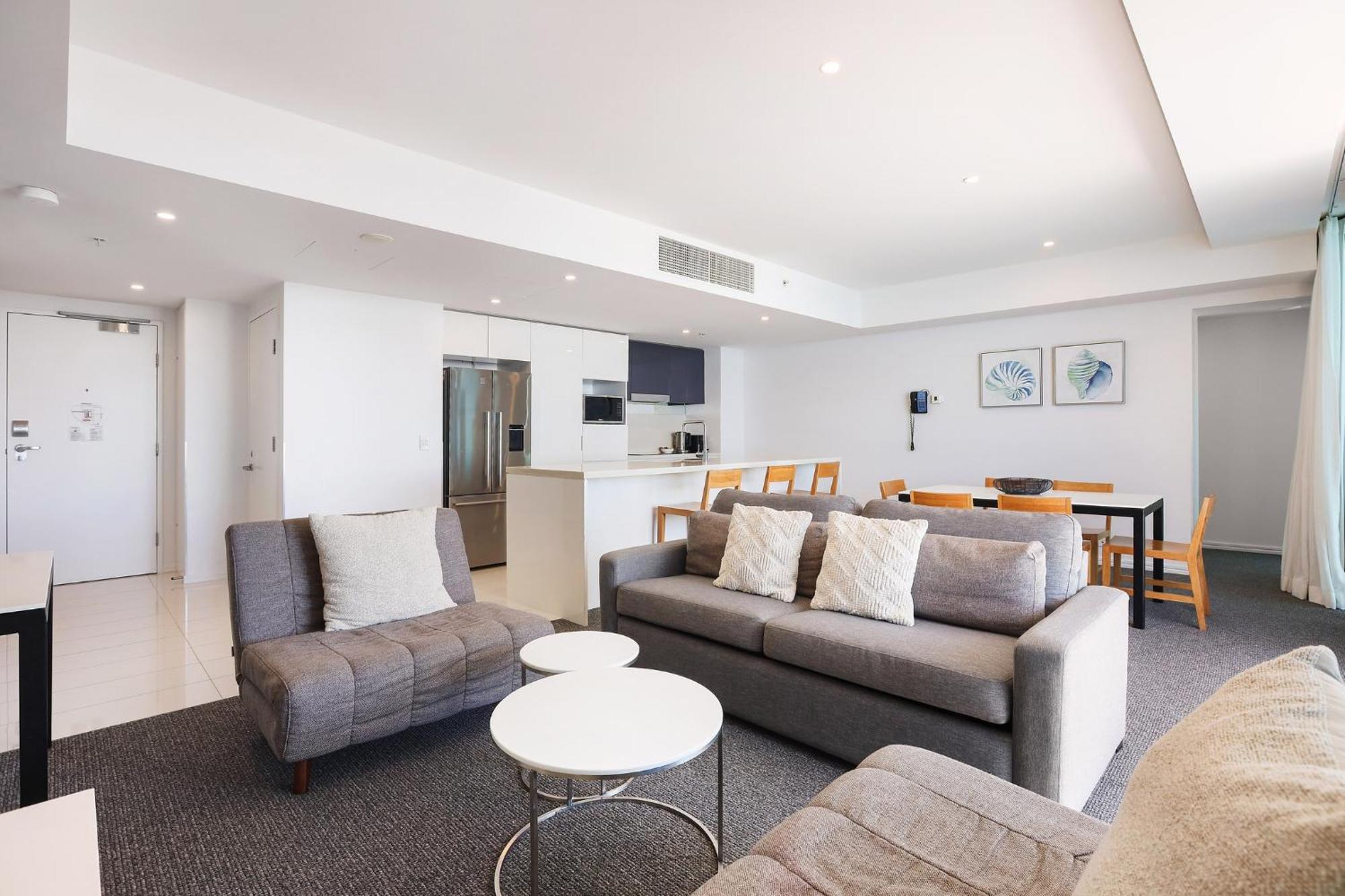 Number 1 H Residences - Wifi, Parking & More By Gold Coast Holidays Exterior photo